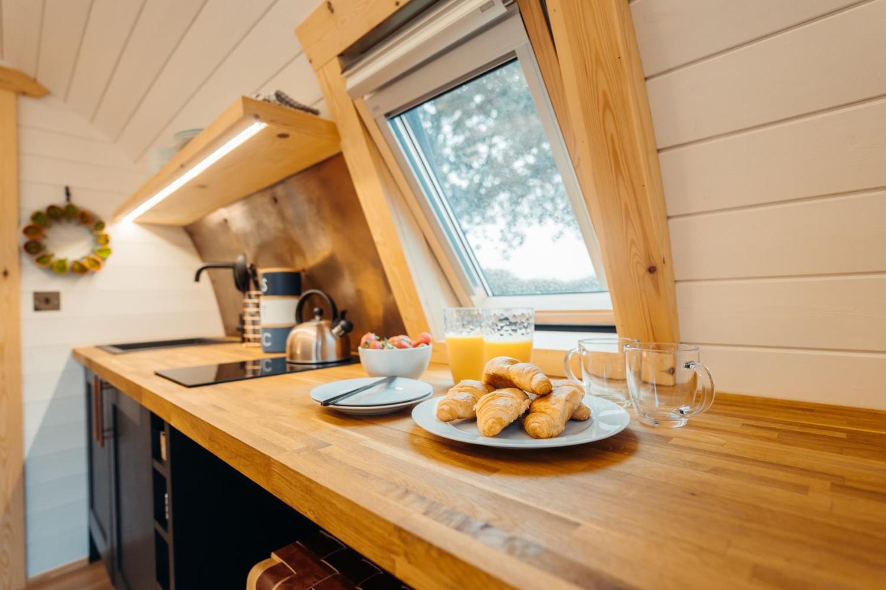 Cefn Crib Cabins 매킨레스 외부 사진
